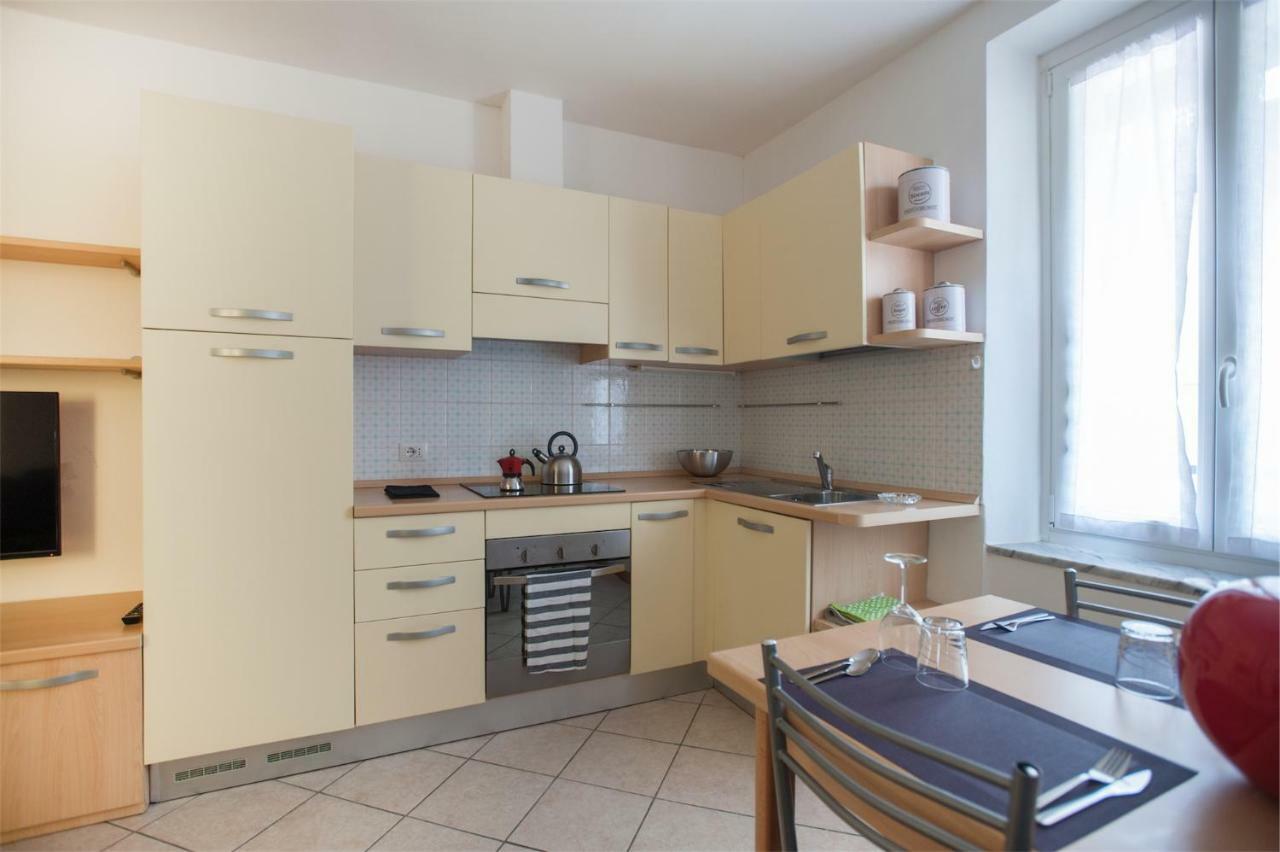 Apartamento Residenza Picalof Torbole Sul Garda Exterior foto